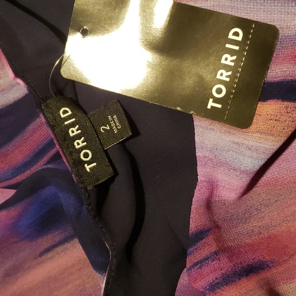 Torrid Tank - Picture 10 of 11